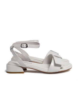 White leather sandals 4901 VECHOROVA
