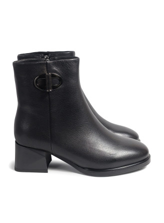 BLACK LEATHER BOOTS 5076 VECHOROVA