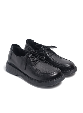 Black leather shoes 5081 VECHOROVA