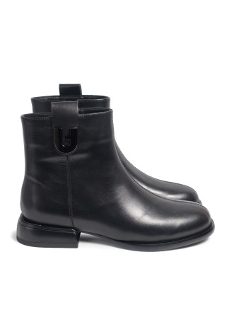 Black leather boots 5086 VECHOROVA