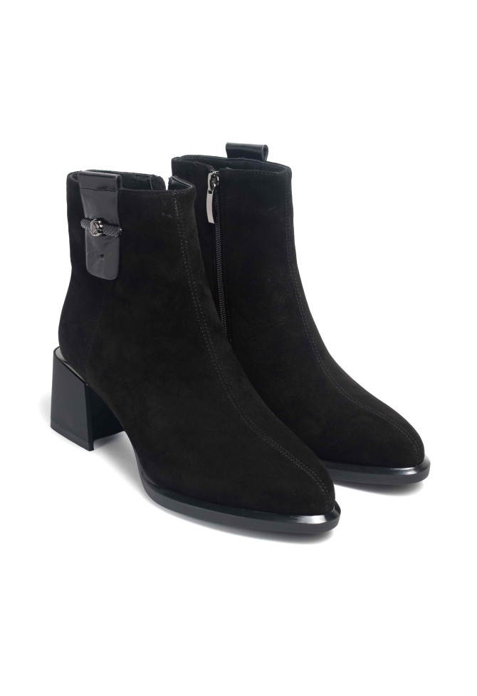 Black Suede Ankle Boots 5101 Vechorova - photo 1