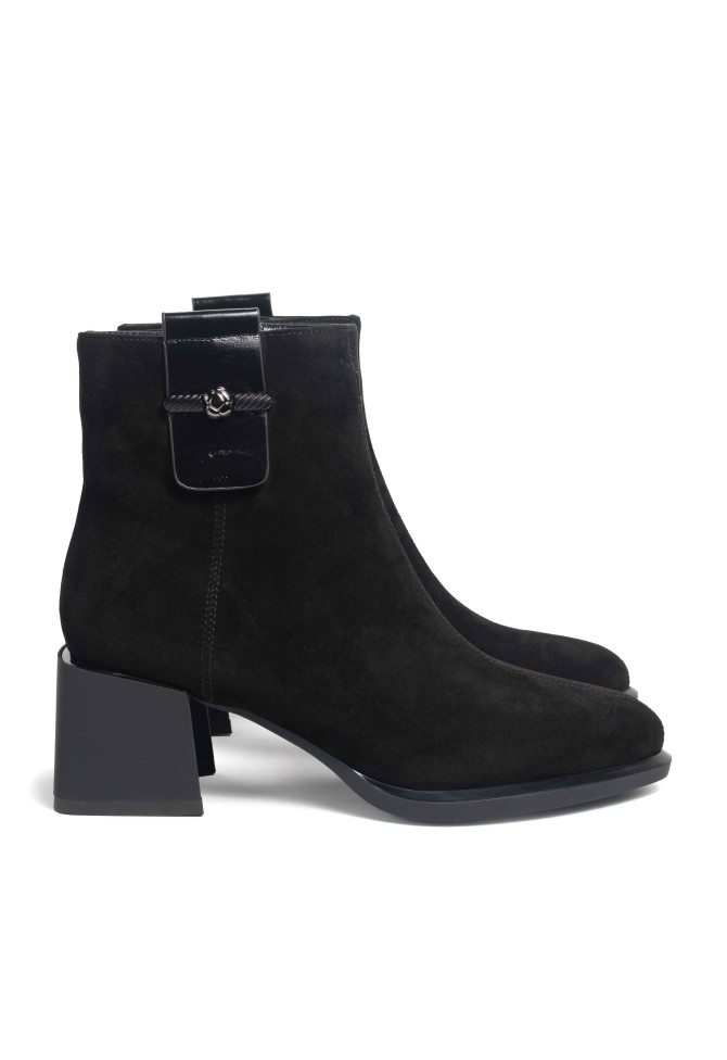 Black Suede Ankle Boots 5101 Vechorova - photo 2