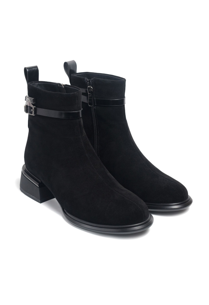 Black suede boots 5129 VECHOROVA