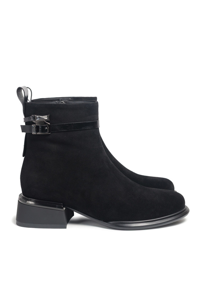 Black suede boots 5129 VECHOROVA