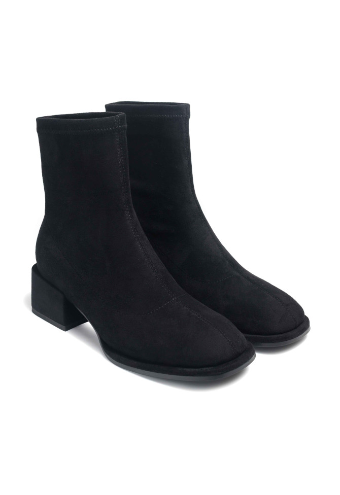 Black Suede Boots 5137 Vechorova